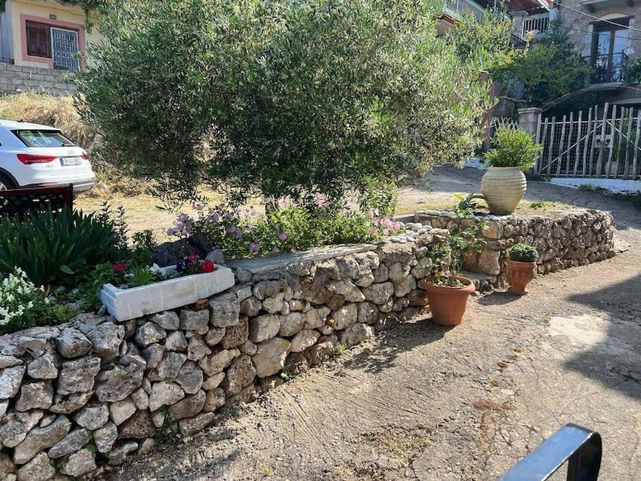 Guesthouse Simou With View 3 Bedrooms Arachova Esterno foto